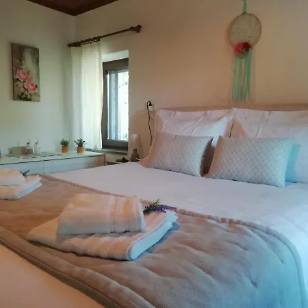 Holiday home Cosy House, μια ανάσα πριν τη λίμνη