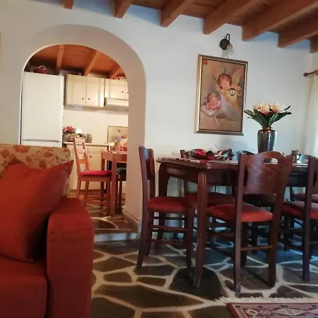 Cosy House, μια ανάσα πριν τη λίμνη Kalivia (Thessaly)