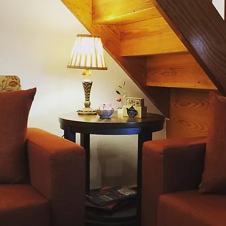 Cosy House, μια ανάσα πριν τη λίμνη 度假居 Kalívia