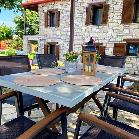 Cosy House, μια ανάσα πριν τη λίμνη * Kalívia