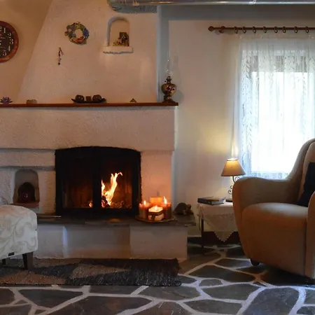 Cosy House, μια ανάσα πριν τη λίμνη Kalivia (Thessaly)